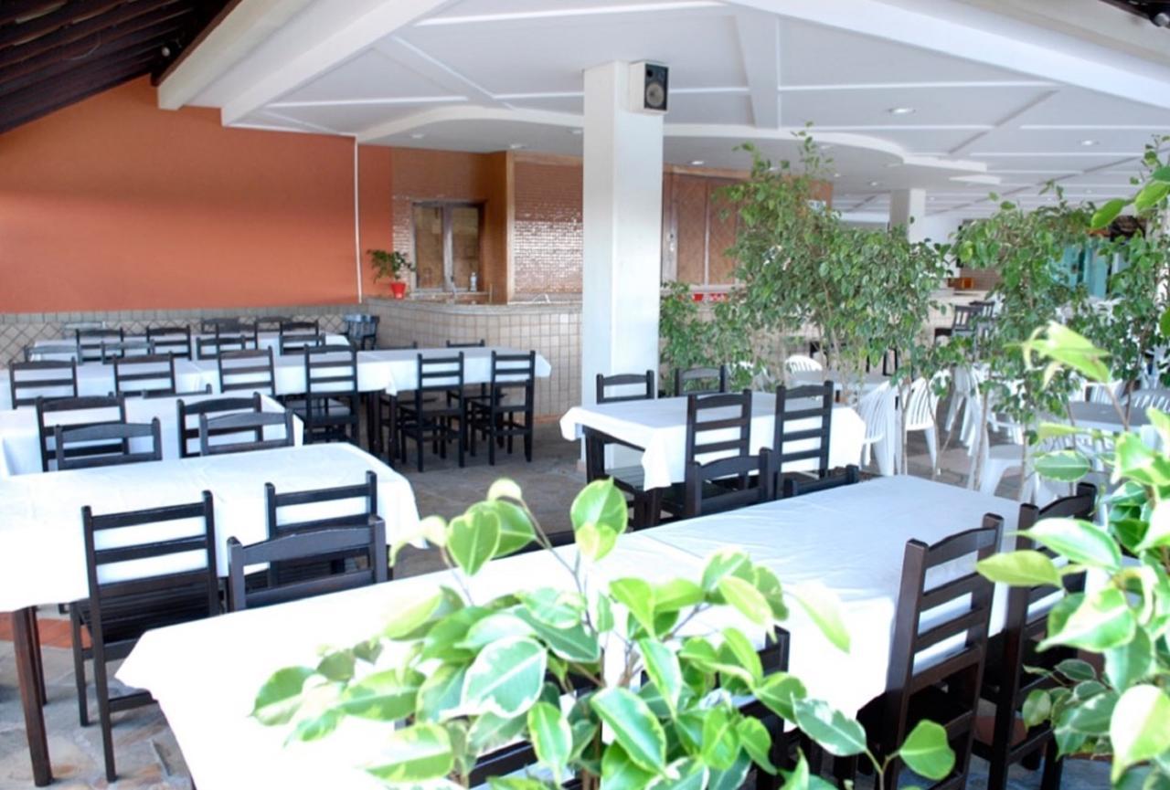 Porto Real Suites Mangaratiba Exterior foto